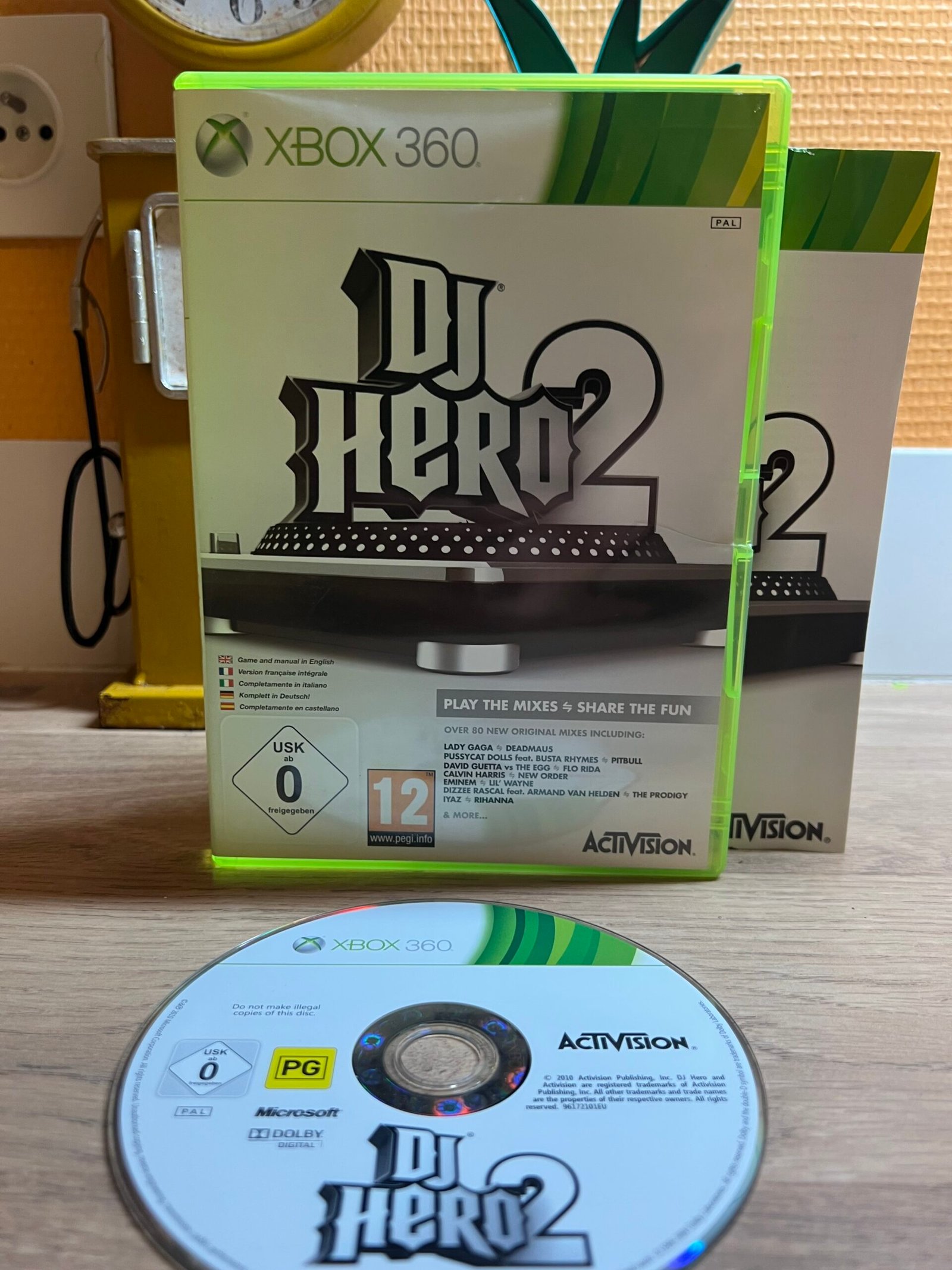 DJ Hero 2 - Xbox 360 - Bon état - Complet - Pal