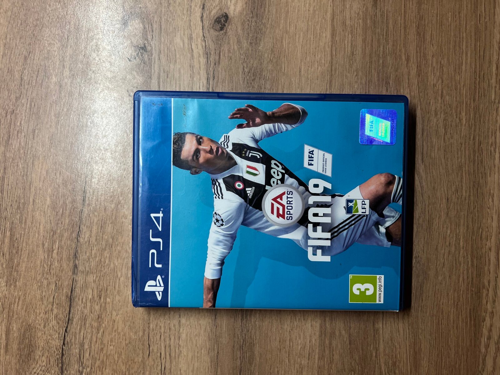 FIFA 19 - PS4 - Bon état - Complet - – Image 6