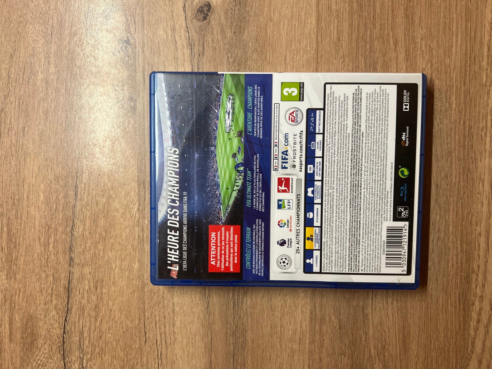 FIFA 19 - PS4 - Bon état - Complet - – Image 8