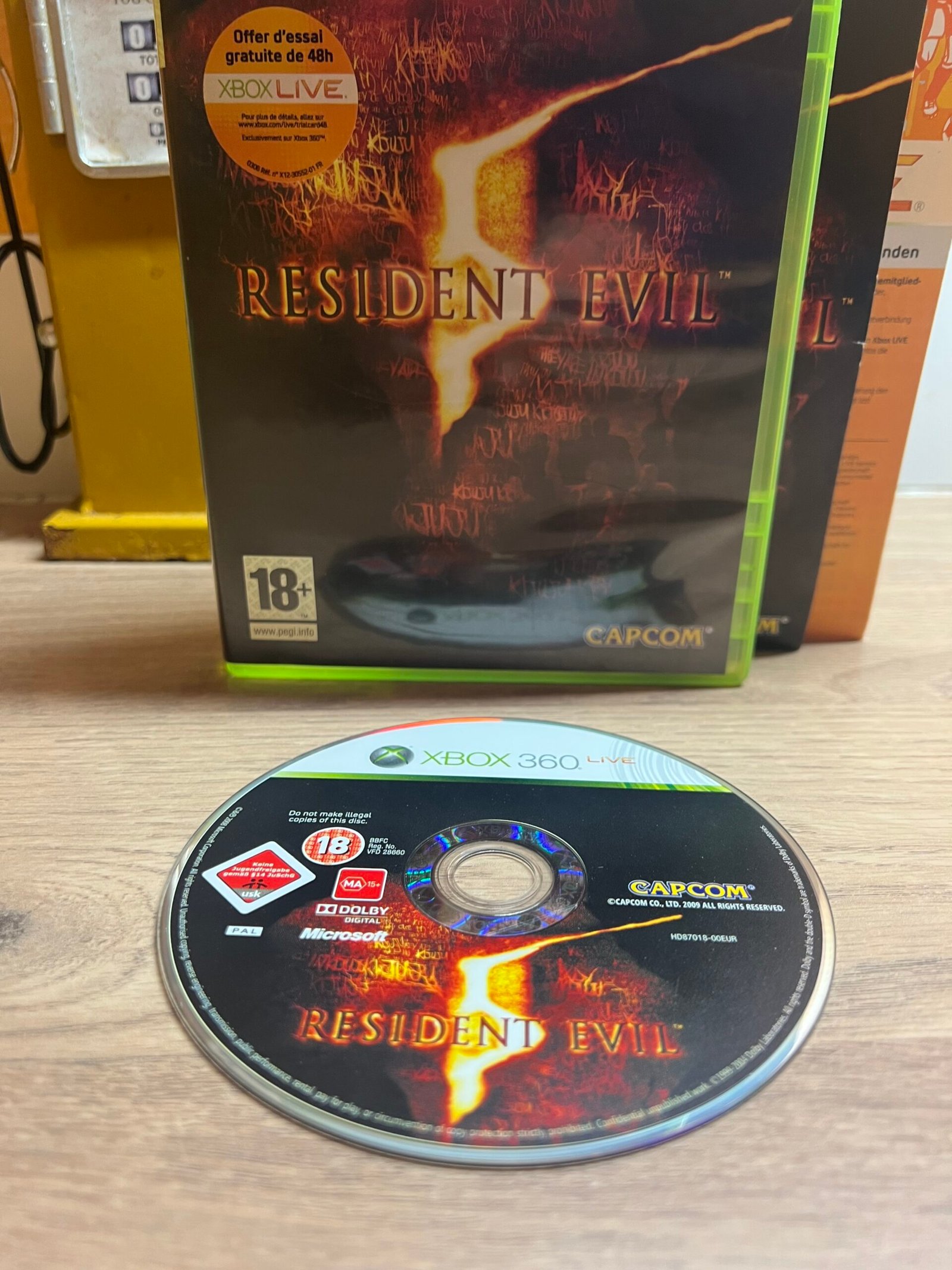Resident Evil 5 - Xbox 360 - Bon état - Complet - Pal – Image 3