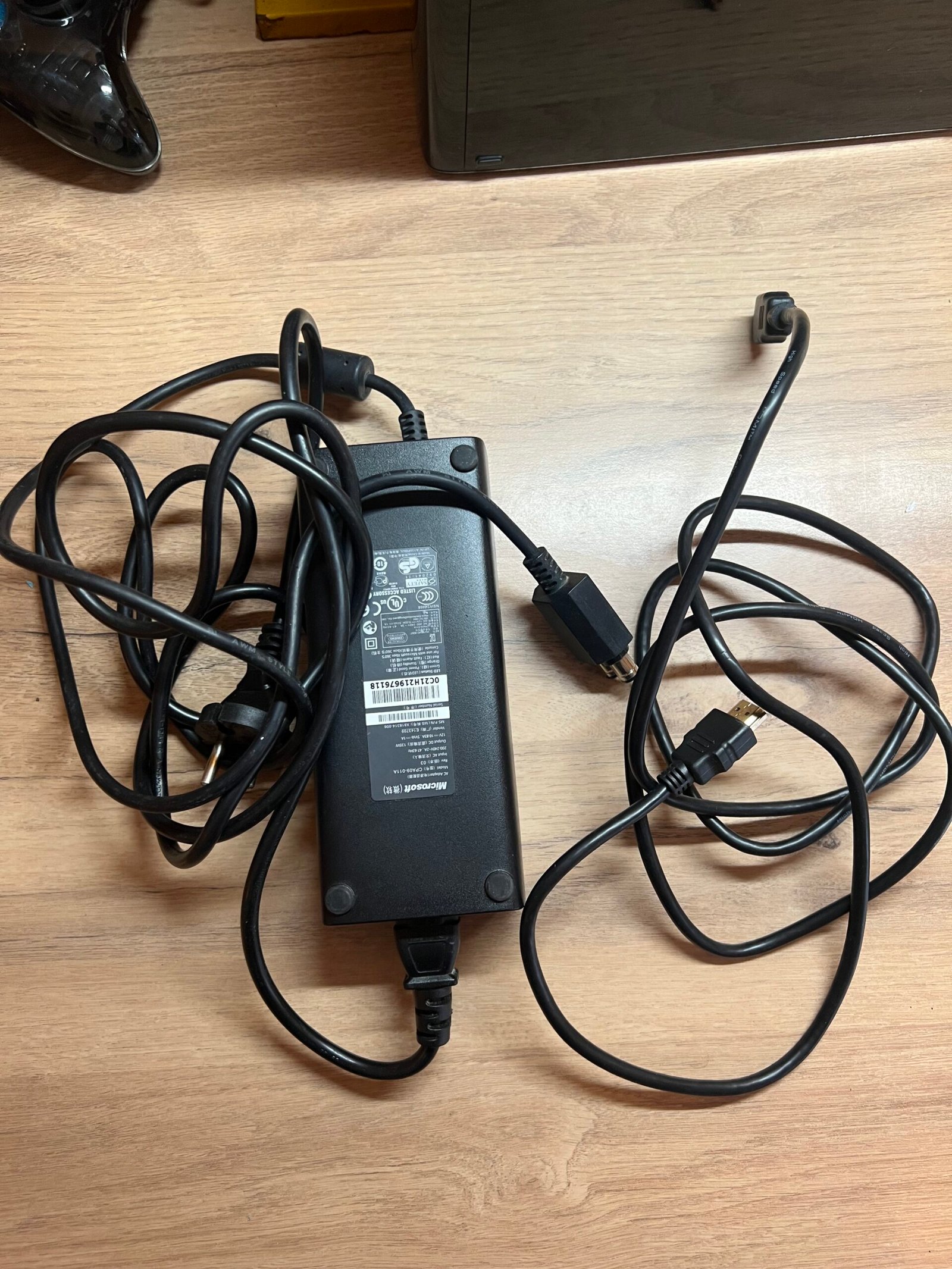 Xbox 360 SLIM – 4Go – Avec Câbles - avec cables et manette - – Image 8