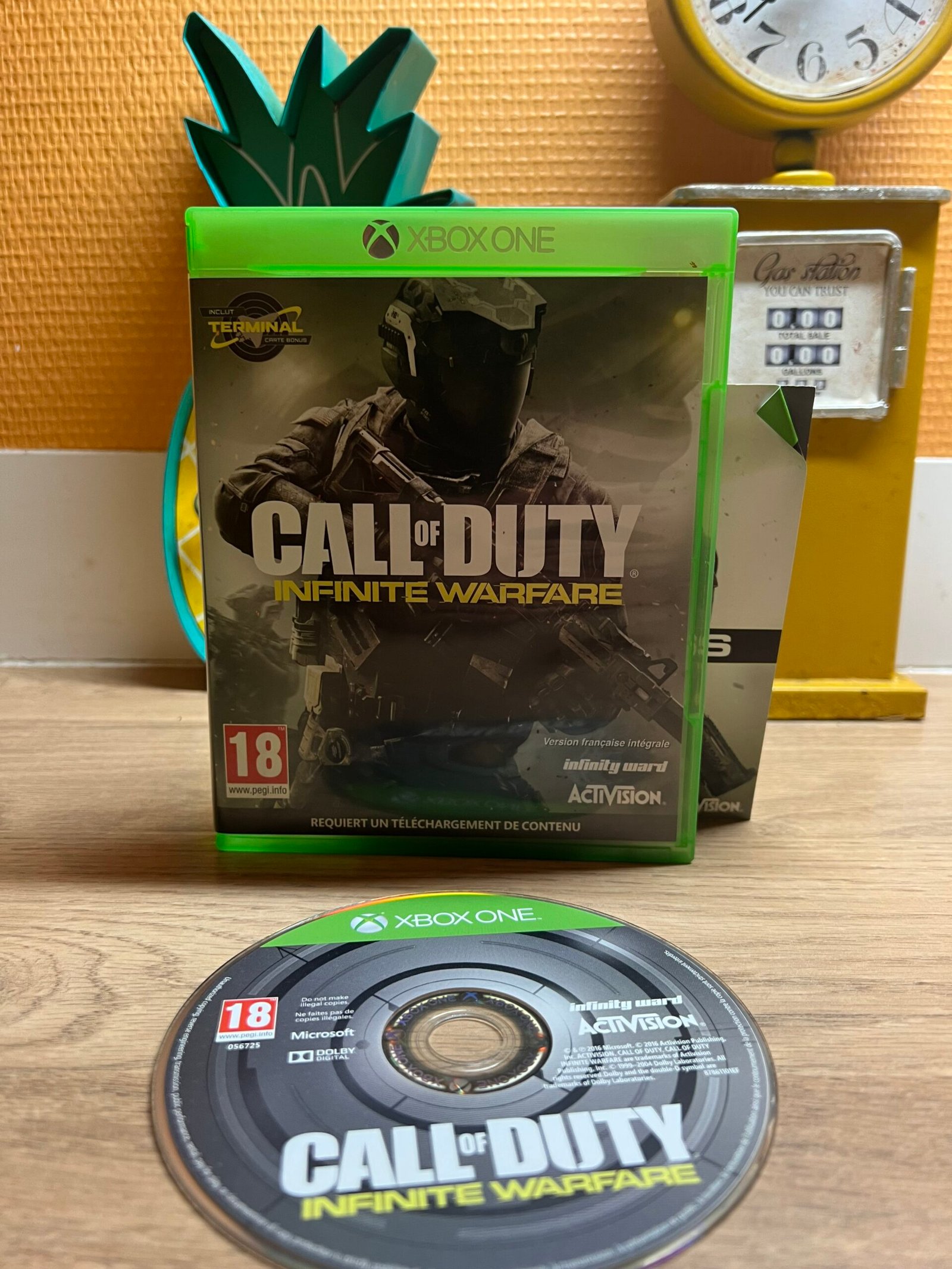 Call of Duty : Infinite Warfare - Xbox One - Bon état - complet -pal