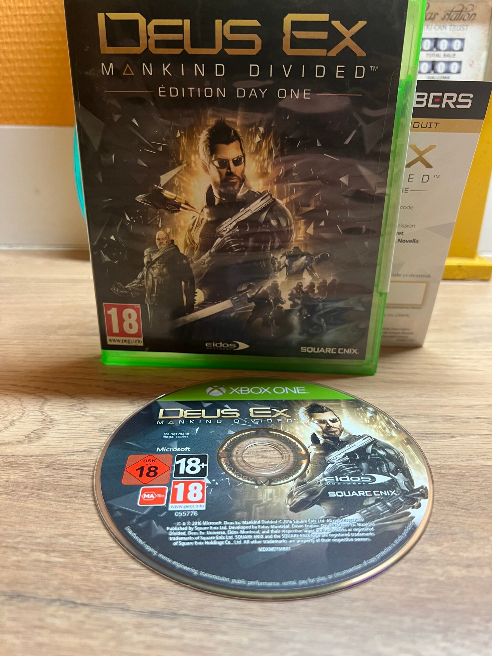 Deus Ex Mankind Divided - xbox one - bon état - complet - pal – Image 3