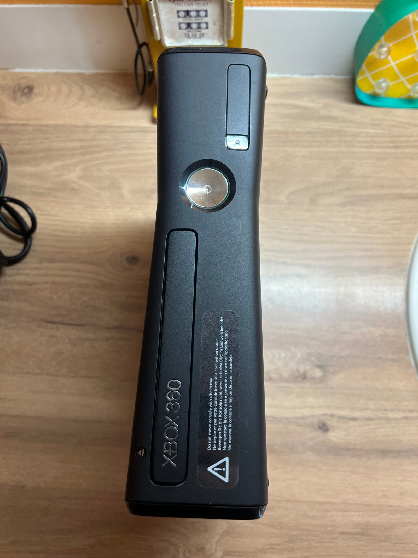 Xbox 360 SLIM – 4Go – Avec Câbles - avec cables et manette - – Image 6