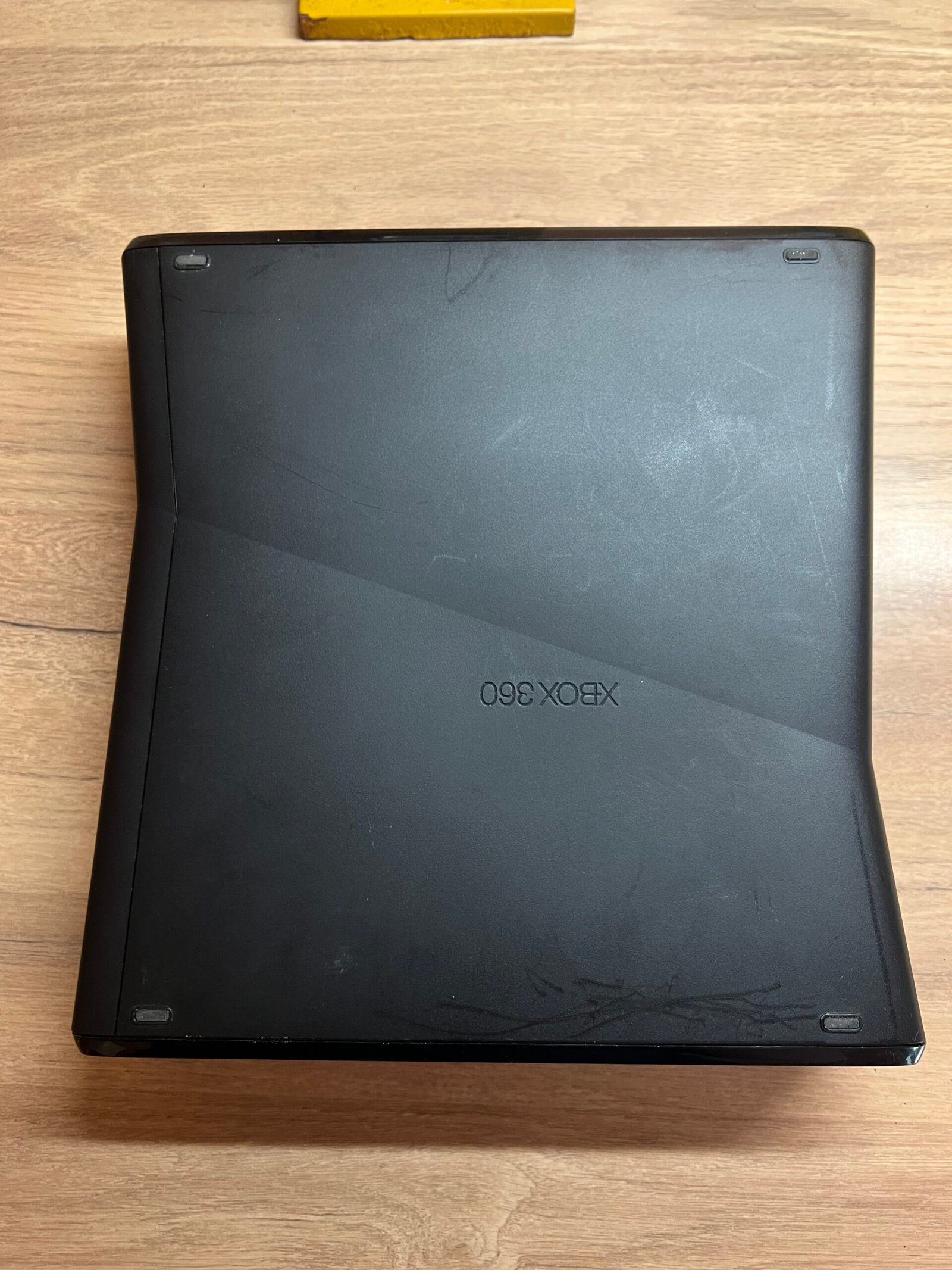 Xbox 360 SLIM – 4Go – Avec Câbles - avec cables et manette - – Image 7