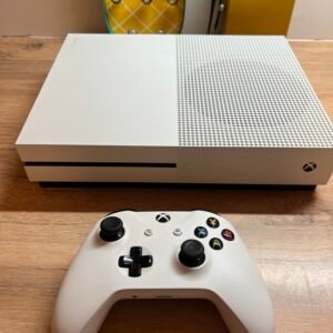 Microsoft Xbox One S 1 To - Bon état - avec cables - manette -
