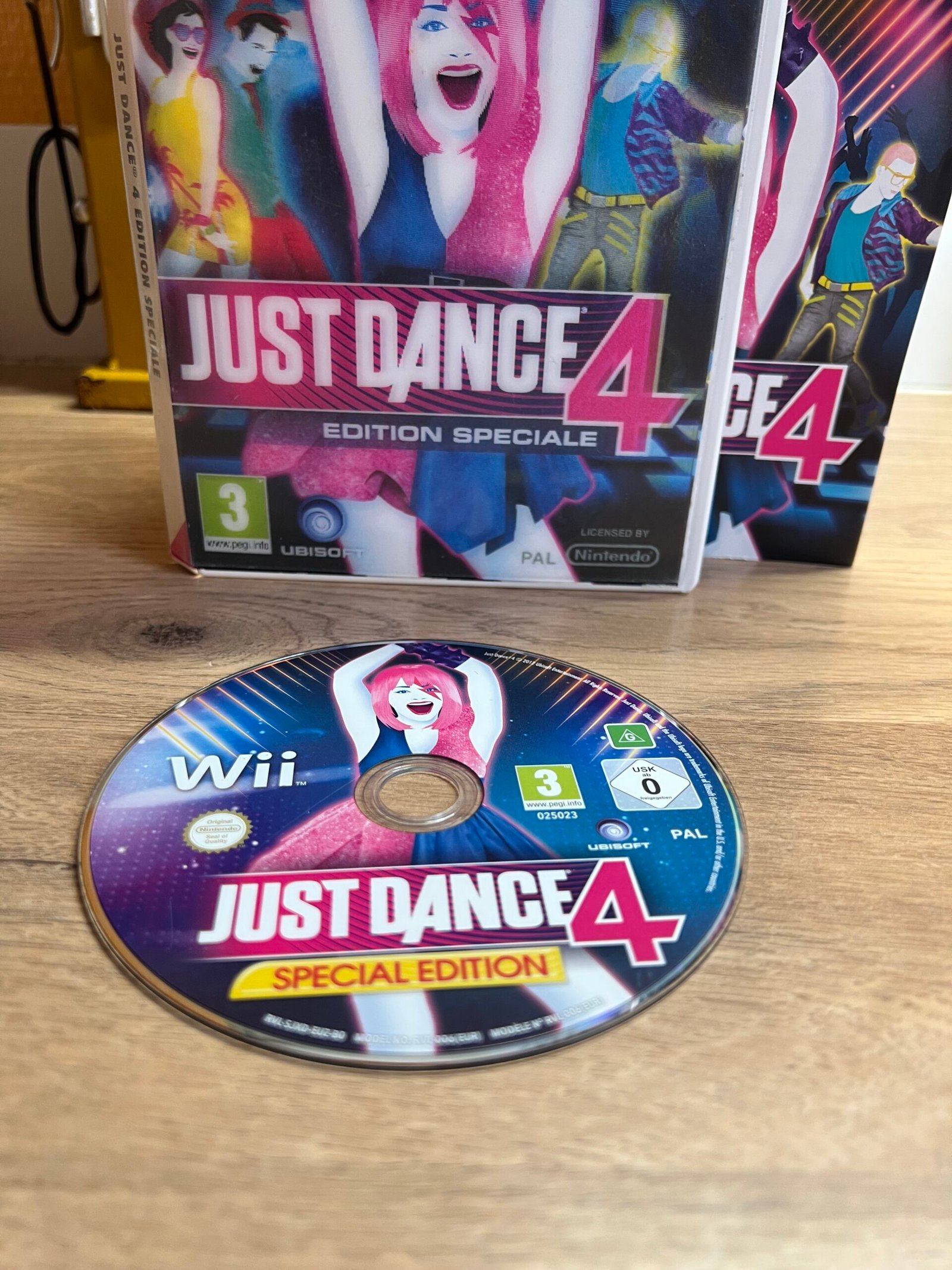 Just Dance 4 - Wii - Bon état - Complet - Pal – Image 3