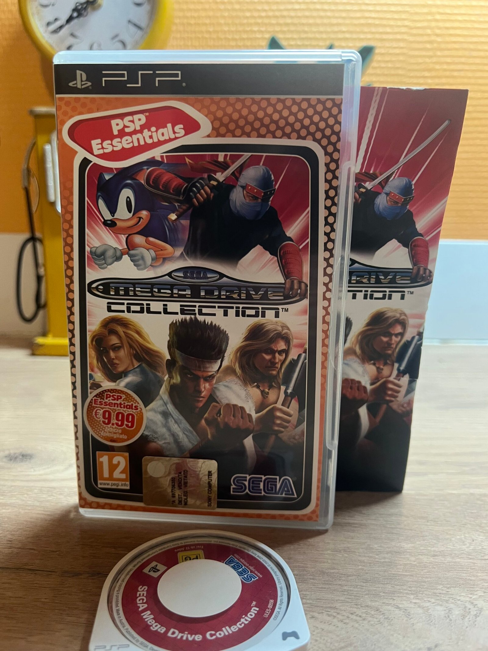 sega mega drive collection - psp - bon état - complet - pal